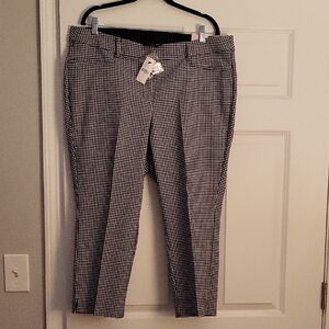 Lane Bryant Monochrome Patterned Capris